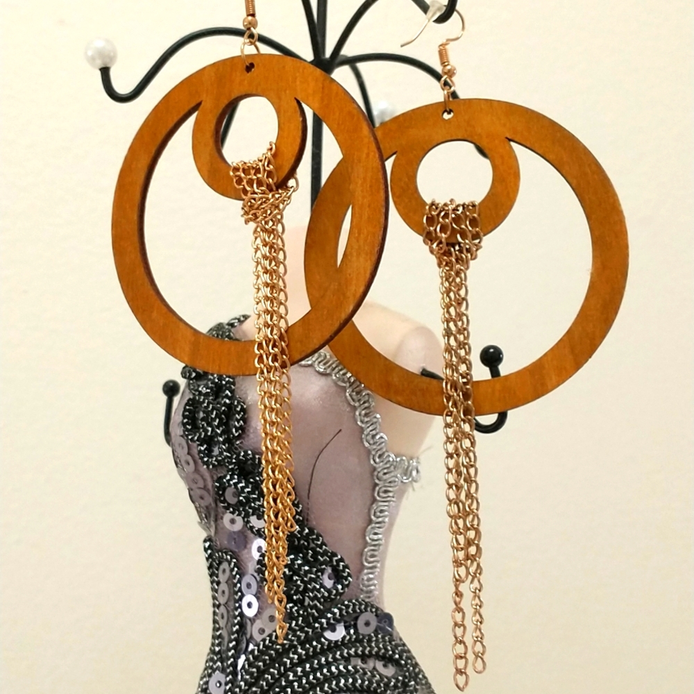 "Rockstar" wooden earrings by Natural Girls Rock